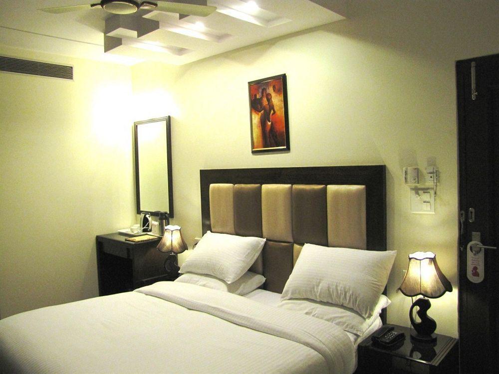 Hotel Prems Paradise Amritsar Exterior photo