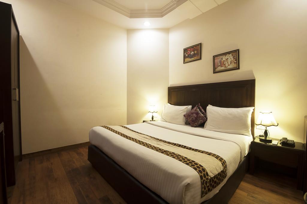 Hotel Prems Paradise Amritsar Room photo