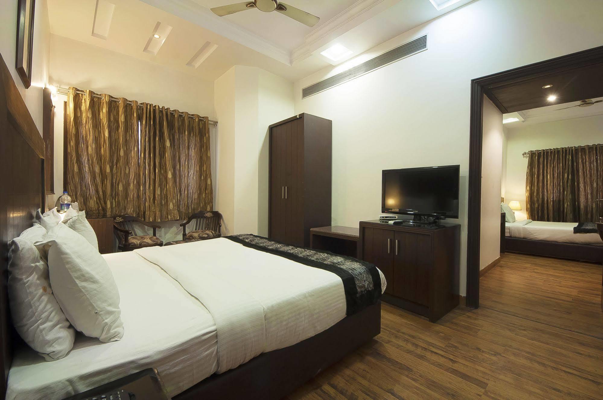 Hotel Prems Paradise Amritsar Exterior photo
