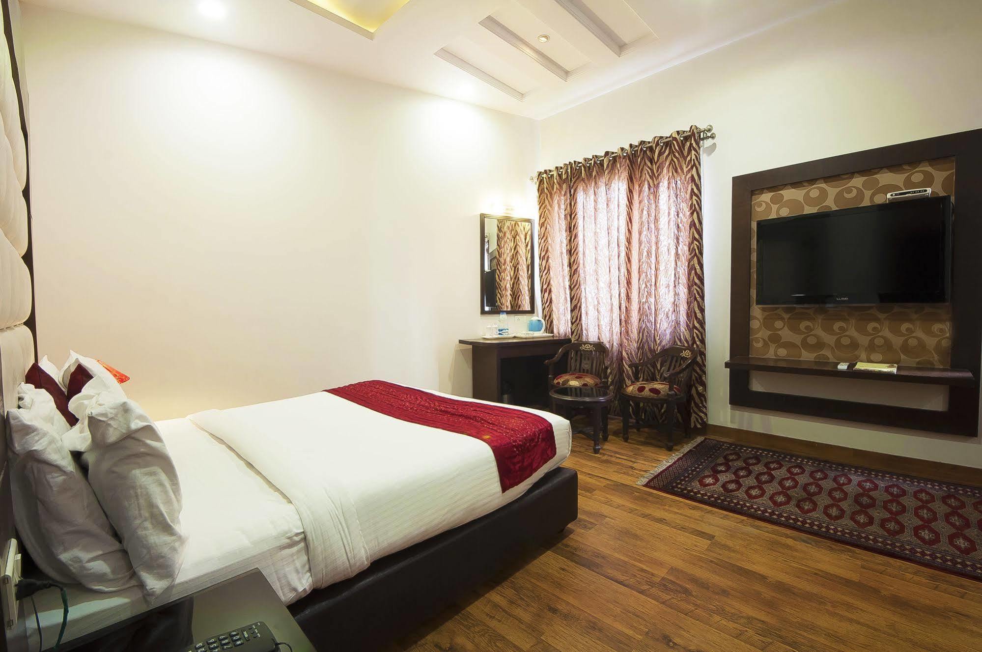 Hotel Prems Paradise Amritsar Exterior photo